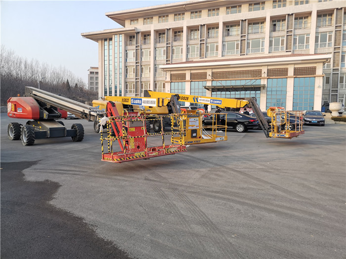 第一时间！服务在线遥控指挥设备转场 开云手机站官方版网站登录入口无偿向邢台隔离点项目支援设备-1.jpg